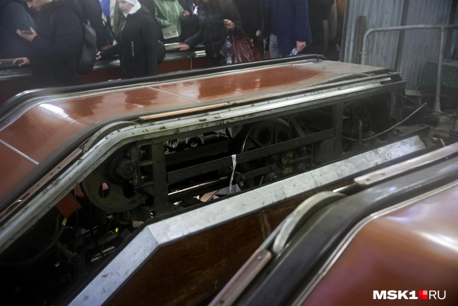 На станциях московского метро «Шоссе Энтузиастов» и «Ленинский проспект» будут ремонтировать эскалаторы | Источник: Артем Устюжанин / MSK1.RU