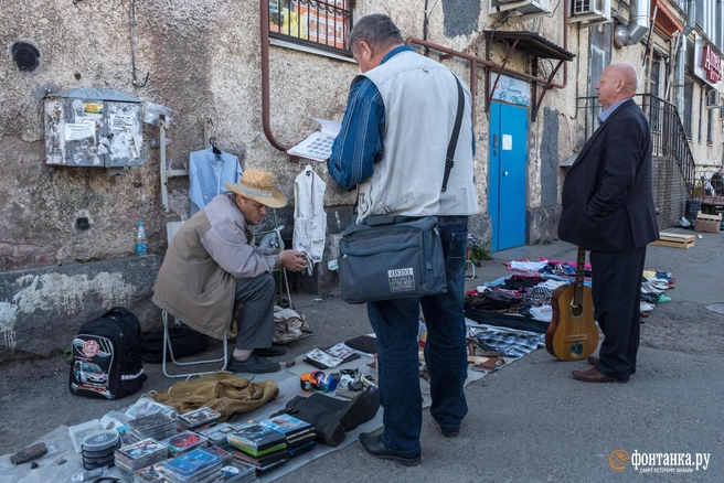 Абсолютно самозанятый бизнесмен. | Источник: Михаил Огнев / FONTANKA.RU