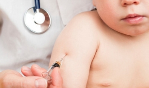 Специалисты предлагают наказывать родителей за отказ от прививок в случае смерти детей