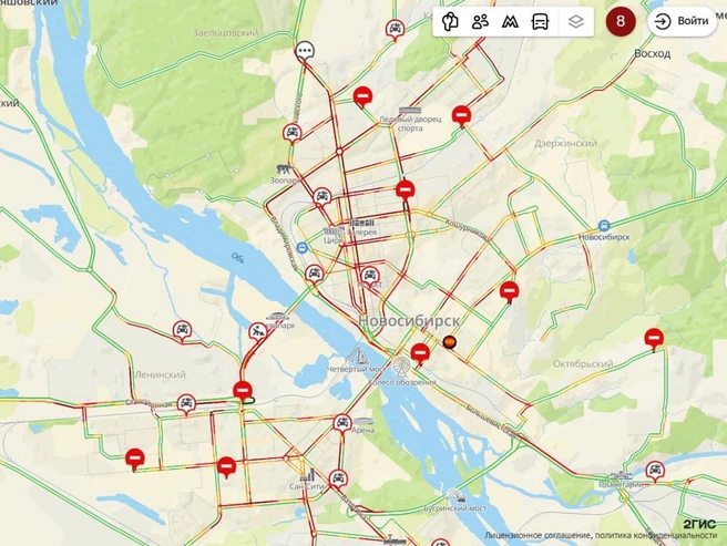 На карте загруженности множество городских улиц отмечены красным цветом | Источник: Иллюстрация