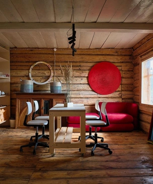 Куда поехать на выходных: арт-джентрификация в селе Менчаково под Суздалем