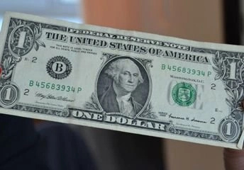 Снижение рейтинга России подняло доллар выше 36 рублей | ya62.ru