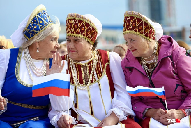 Про хоровое исполнение песен мы не шутим | Источник: Михаил Шилкин