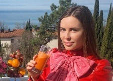 Юлия Михалкова оправдалась за слабость к щедрым мужчинам