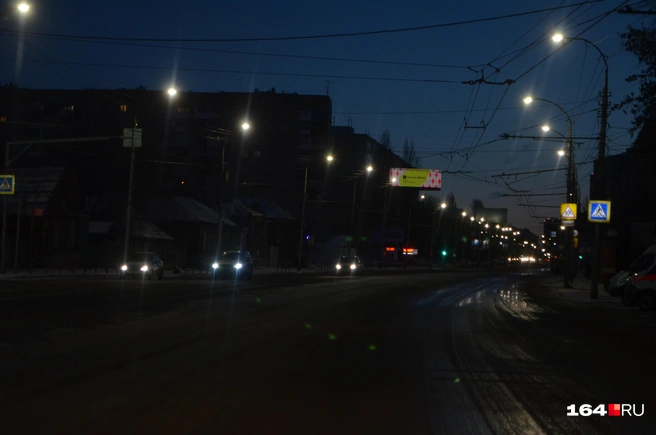 На дорогах оказалось неожиданно оживленно | Источник: Сергей Петунин / 164.RU