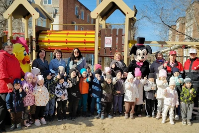 В Икряном обустроили детскую спортивную площадку