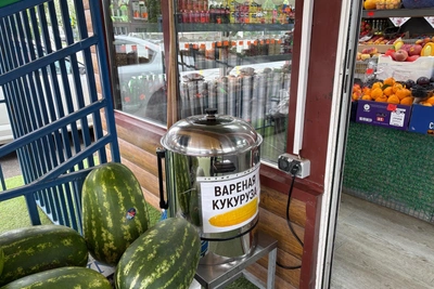 В Тюмени начали продавать горячую кукурузу. Сколько стоит початок?