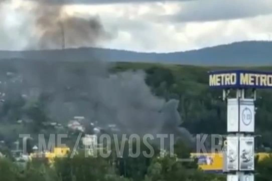 На видео кажется, будто горит сам гипермаркет | Источник: Новости Красноярск / t.me