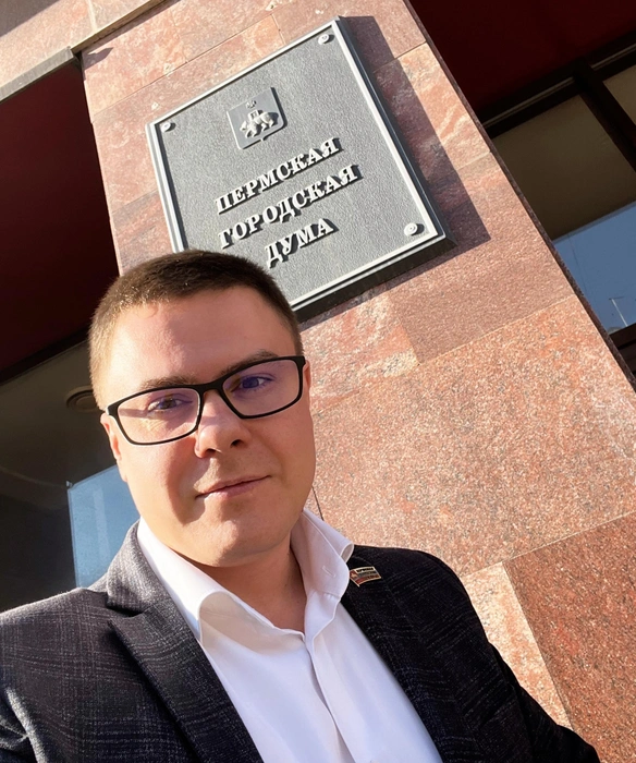 Такое фото депутат опубликовал в соцсетях после выборов | Источник: Марк Коробов / vk.ru