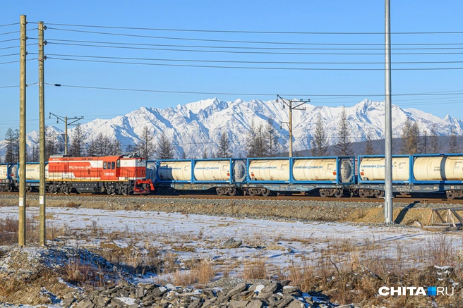 Байкало-Амурская железная дорога имени Ленинского комсомола&nbsp;проходит через Восточную Сибирь и Дальний Восток в России. Это одна из крупнейших железнодорожных магистралей в мире&nbsp;— ее протяженность 4324&nbsp;км | Источник: Олег Фёдоров / CHITA.RU