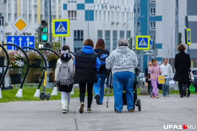 Банты — традиционный атрибут 1 сентября | Источник: Булат Салихов / UFA1.RU