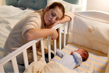 «После рождения ребенка воспринимаю свекровь как врага. Как изменить свое отношение?»