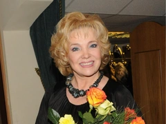 Екатерина Шаврина без ума от мужа, который младше ее на 30 лет — они впервые появились вместе на людях