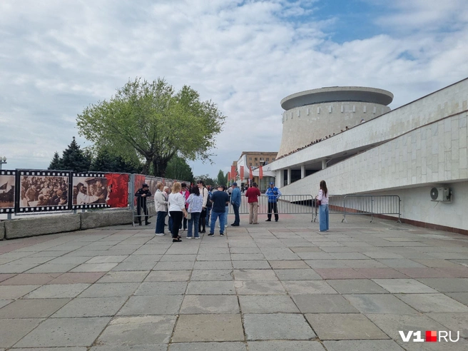 Подходы к музею перекрыли утром 24 апреля | Источник: читатели V1.RU