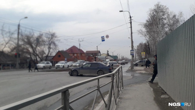 Очевидец сфотографировал место происшествия | Источник: читатель НГС