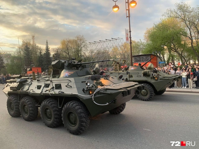 На военную технику зрители отреагировали очень бурно  | Источник: Полина Перепелица / 72.RU 