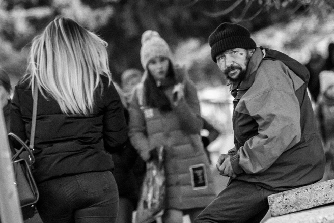 Завсегдатай паперти у Спасо-Преображенского храма | Источник: Анна Хвостова
