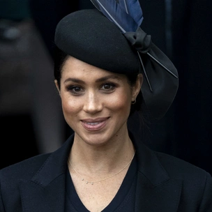 Яблоко раздора: какое украшение дворец запрещал носить Меган (и почему)