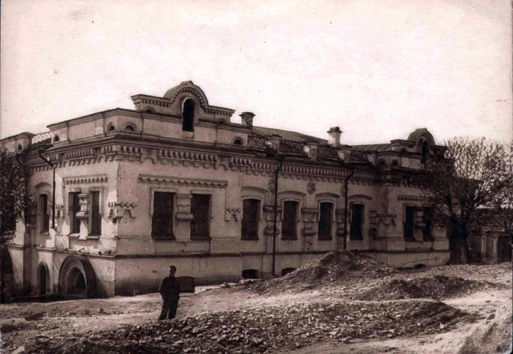 Ипатьевский дом на фото конца 1920-х | Источник: Wikimedia Commons