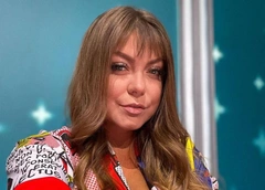 Певица Акула, впервые ставшая мамой в 40 лет: «У нас любят говорить: „Часики тикают, рожай хоть от кого-нибудь“»