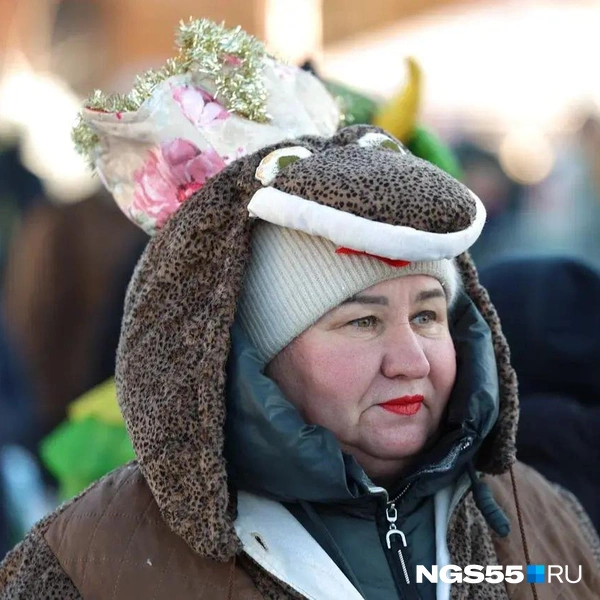 Гости праздника с помощью костюмов поднимали себе настроение | Источник: Евгений Софийчук / NGS55.RU
