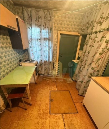 В доме, пишет продавец, есть всё необходимое | Источник: Avito.ru