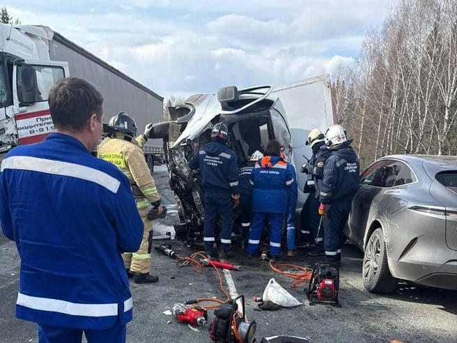 Больше всего не повезло автомобилю виновника аварии | Источник: Госавтоинспекция Пермского края / Telegram