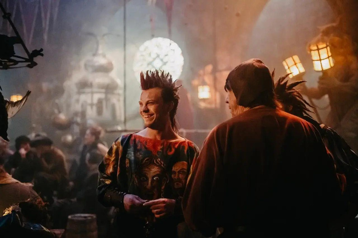 Интервью theGirl: Влад Коноплев — о роли Князя в сериале «Король и Шут», панк-культуре и любви