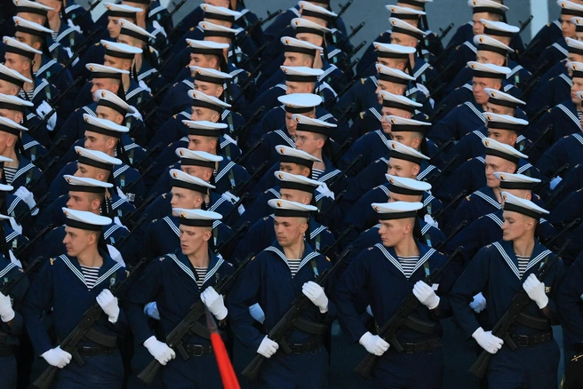 И здесь&nbsp;— белые перчатки | Источник: Артём Устюжанин / MSK1.RU