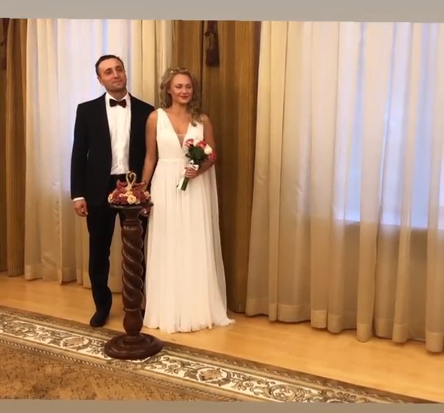 Звезда «Закрытой школы» Валерия Минина вышла замуж