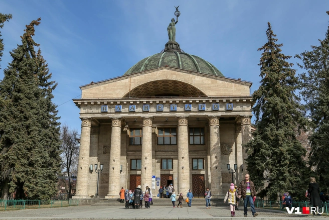 Один из красивейших планетариев страны находится именно в Волгограде | Источник: Константин Завриков / V1.RU