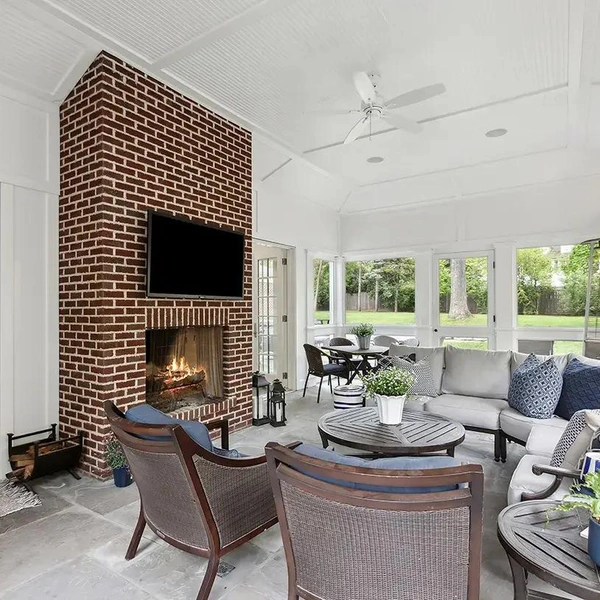 Тайны особняка из «Один дома»: почему съемки проходили в школе и при чем здесь «Друзья» Тайны особняка из «Один дома»: почему съемки проходили в школе и при чем здесь «Друзья»