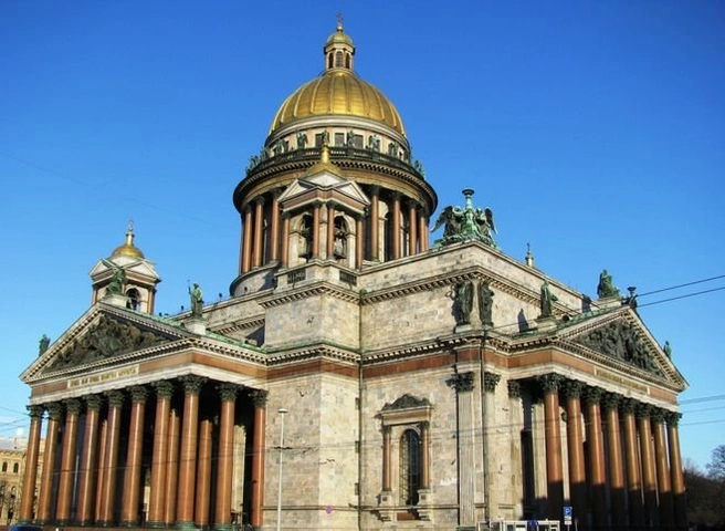 Власти Петербурга попросили вывезти экспонаты из Исаакия к Пасхе | ya62.ru