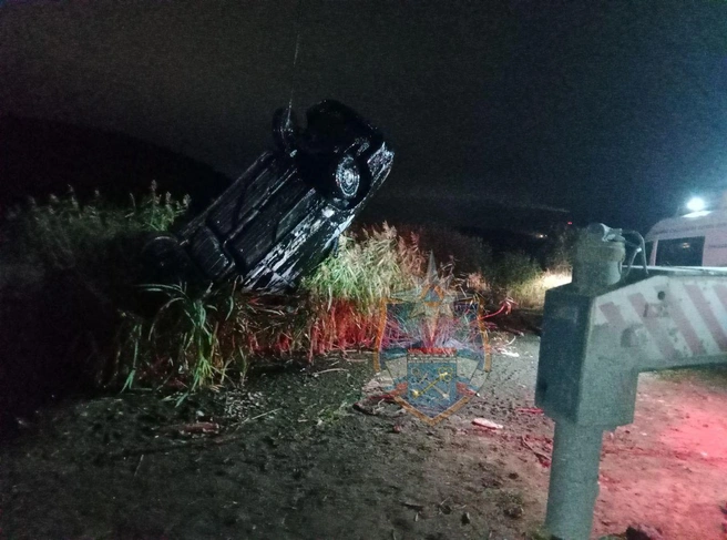 ВАЗ утонул в карьере под Кингисеппом вместе с водителем | Источник: Аварийно-спасательная служба ЛО