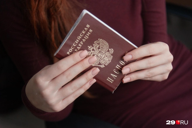 Попасть в полицию, чтобы получить какую-нибудь справку, — это целый квест | Источник: Иван Митюшёв / 29.RU