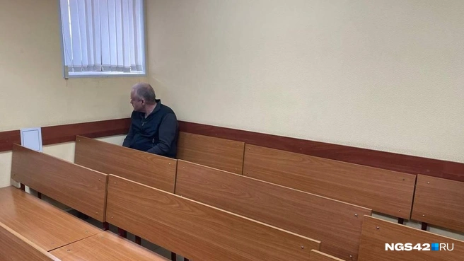 На суде Орлов сам представился гражданским мужем обвиняемой | Источник: Лера Городецкая / NGS42.RU
