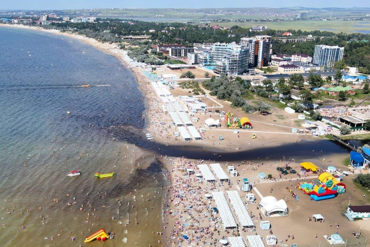 Анапа лишилась. Анапа речка Анапка. Река впадающая в черное море Анапа. Анапа побережье черного моря. Анапа пляж.