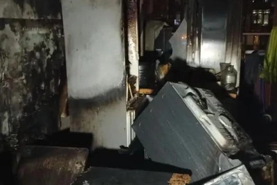 В центре Екатеринбурга при пожаре в многоэтажке погибла пенсионерка