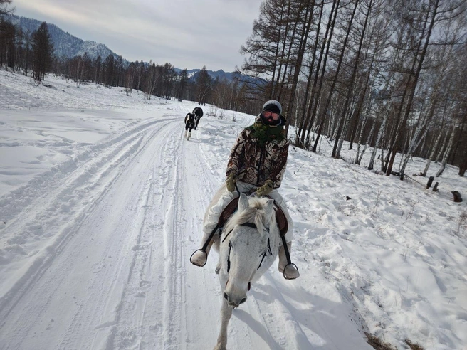 Бывшая горожанка проводит уроки по верховой езде | Источник: Людмила Пономарева