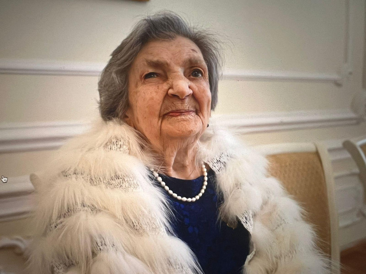 «Жизнь, богатая любовью»: 100-летняя петербурженка рассказала о своем секрете долголетия
