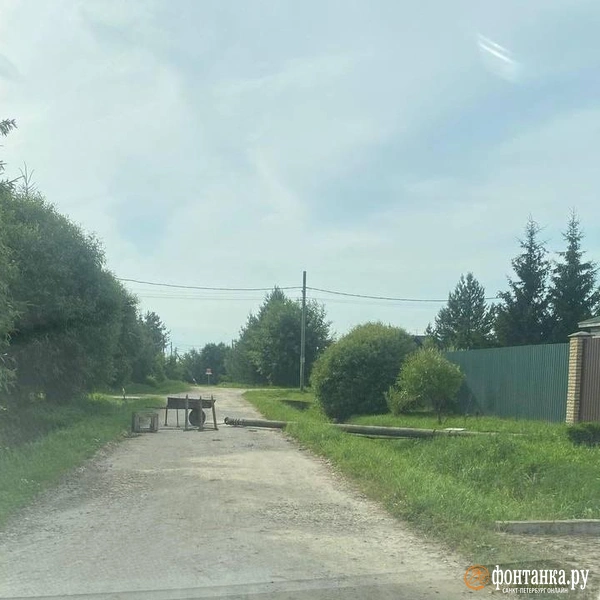 «Люди без еды и воды». Жители двух деревень Гатчинского района больше двух суток живут с перебоями электричества | Источник: читатель «Фонтанки»