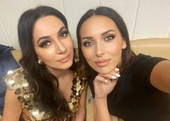 Красотки Алсу и Зара зажгли в клубе, и теперь их называют горячими милфами