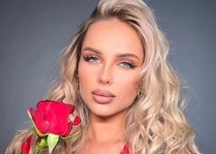 Ханна: «Я встречалась с двумя мужчинами одновременно. Это трешово»