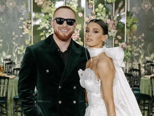 Пара поженилась четыре года назад | Источник: alex_svik / Instagram.com*