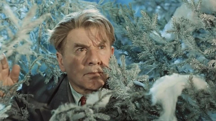 Кадр из фильма «Карнавальная ночь»