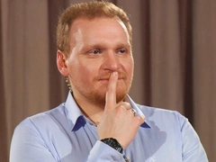 Сафронов извинился перед Муцениеце, которую обозвал эскортницей