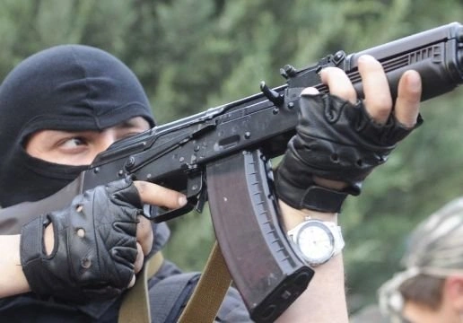 Очевидец: в Луганской области около границы с РФ идет бой | ya62.ru
