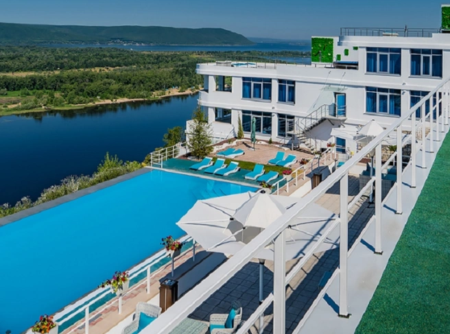 Напоминает турецкий отель | Источник: sky-village.ru