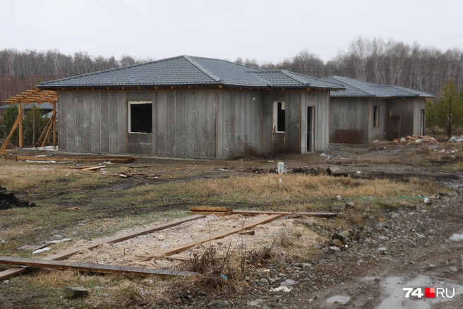 Многие дома сейчас в таком виде | Источник: Наталья Лапцевич