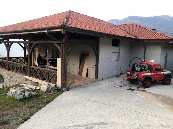 На итальянское жилье Владимира Соловьева напали: один дом пытались сжечь, другой испортили вандалы